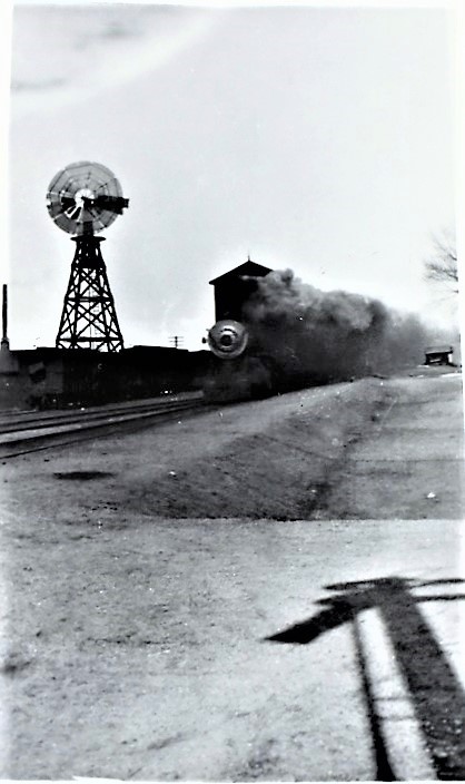 A street scene in early Pierce.